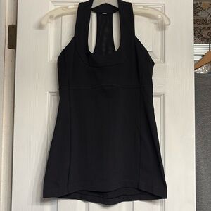 Lululemon Tank w/ shelf bra size 4 Great Condition